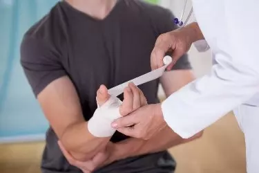 best hospital bone fracture treatment in purnia, best doctor for bone fracture treatment in purnia, cost of bone fracture surgery in purnia